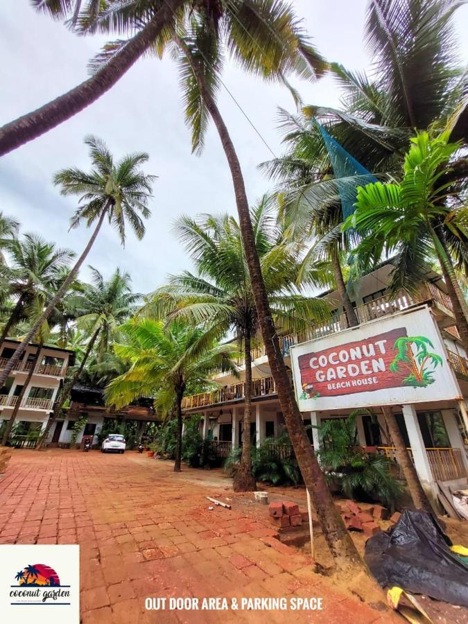 Coconut Garden Beach House Mālvan Esterno foto